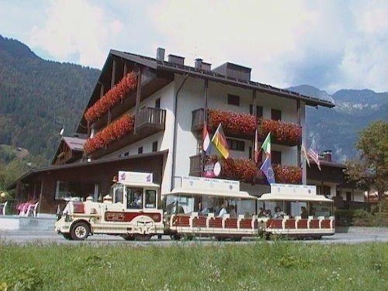 Ferrari Hotel 3*