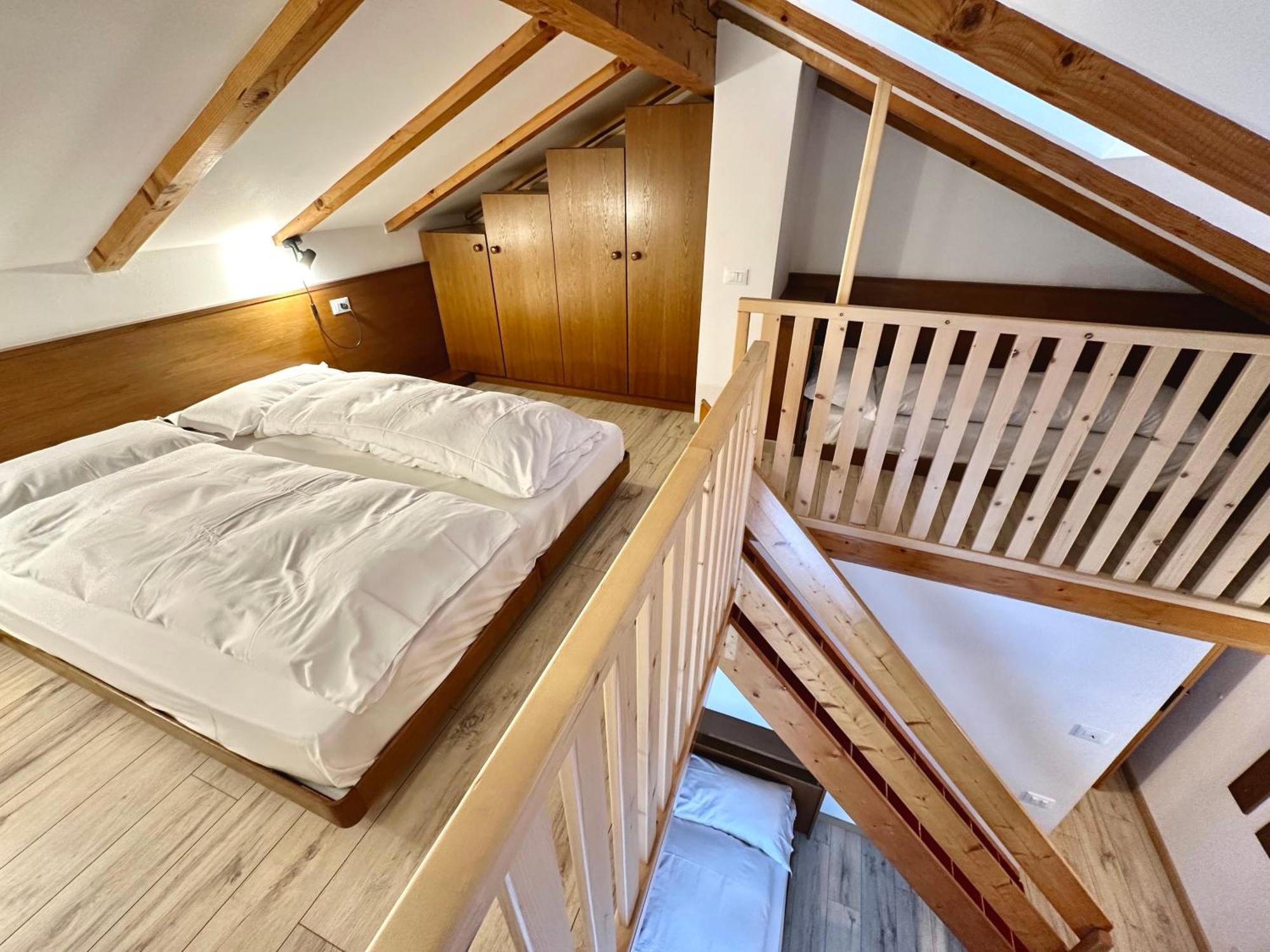 Hotel Ferrari 3*